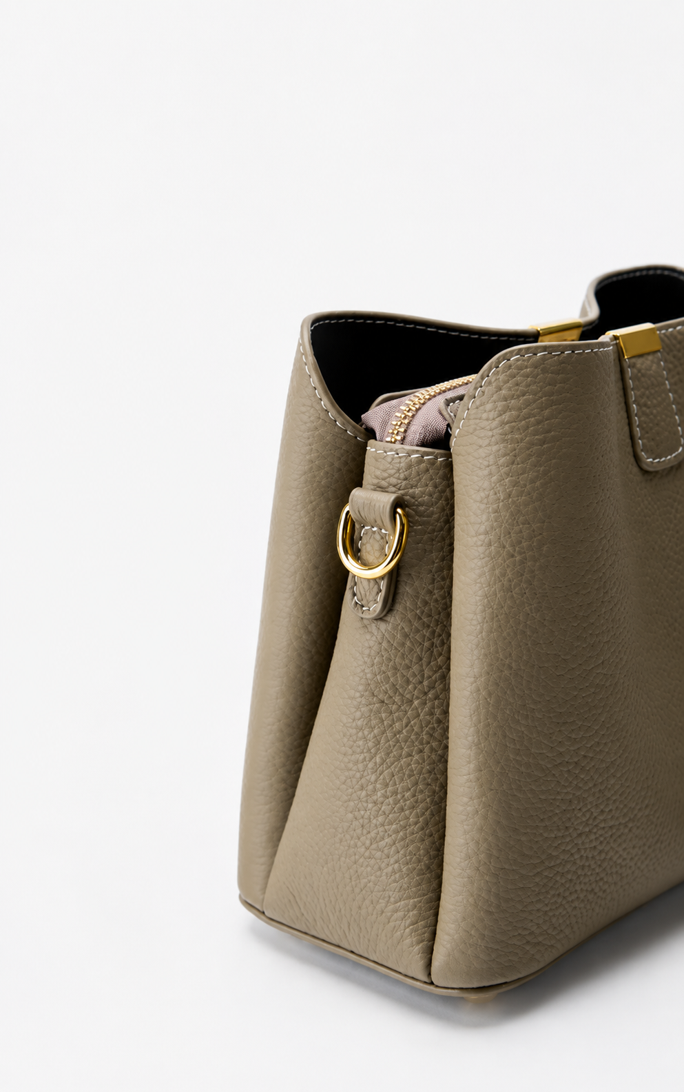 Noir Élégance Handbag