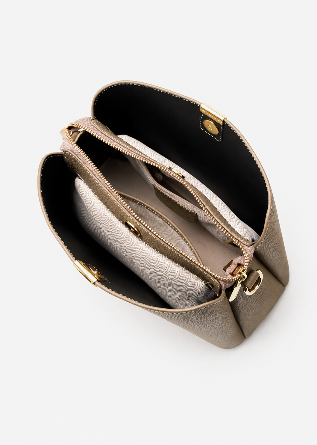 Noir Élégance Handbag
