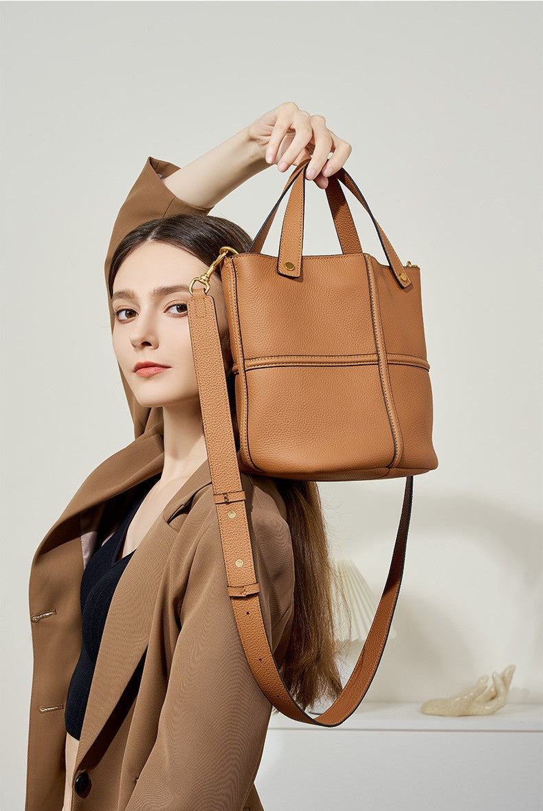 Noir Atelier Tote