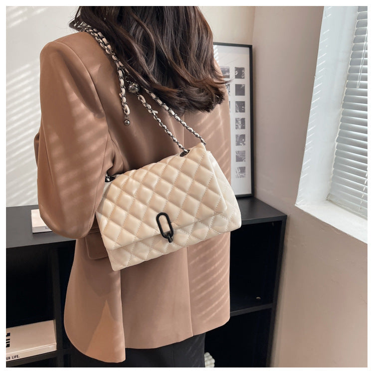 Noelle – Chain Crossbody Bag