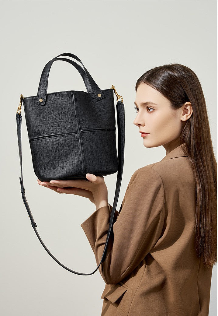 Noir Atelier Tote