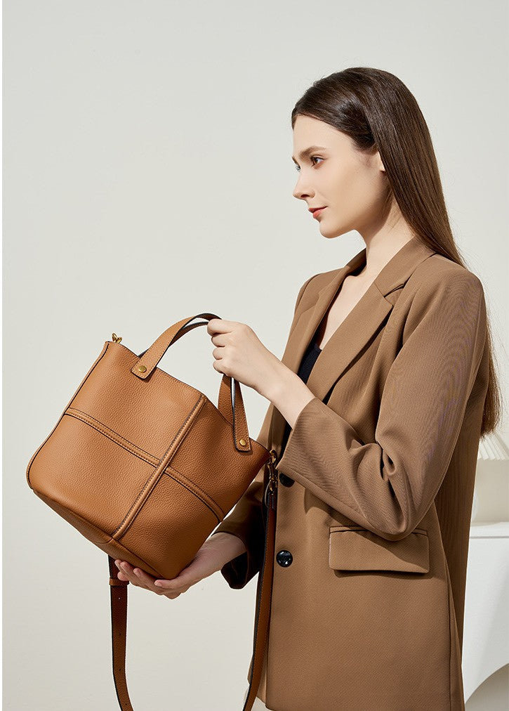 Noir Atelier Tote