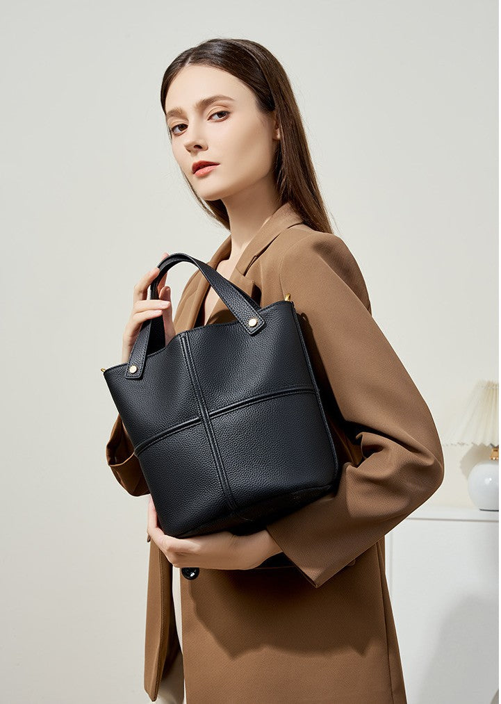 Noir Atelier Tote