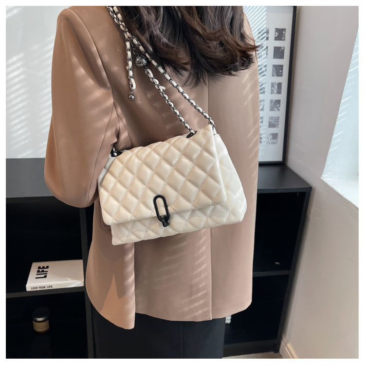Noelle – Chain Crossbody Bag