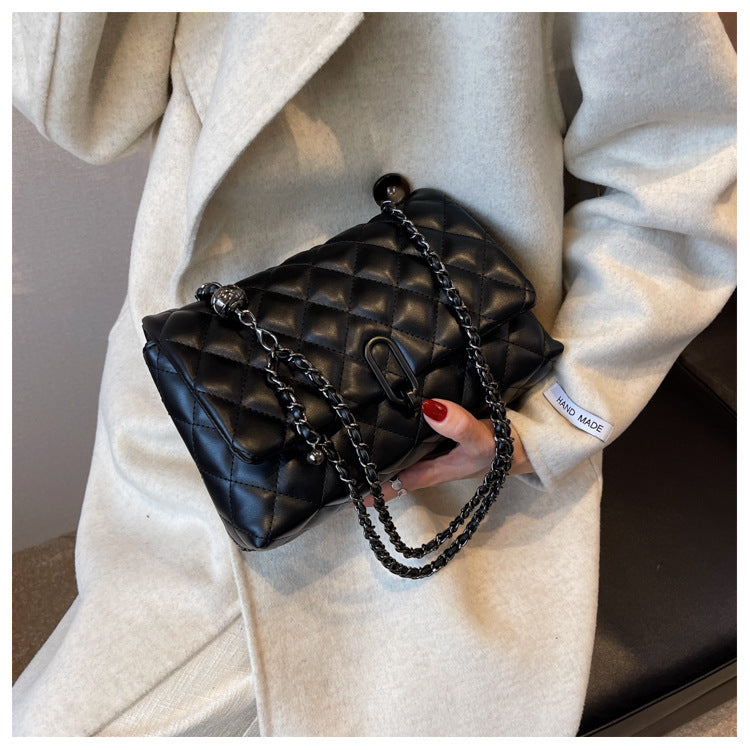 Noelle – Chain Crossbody Bag